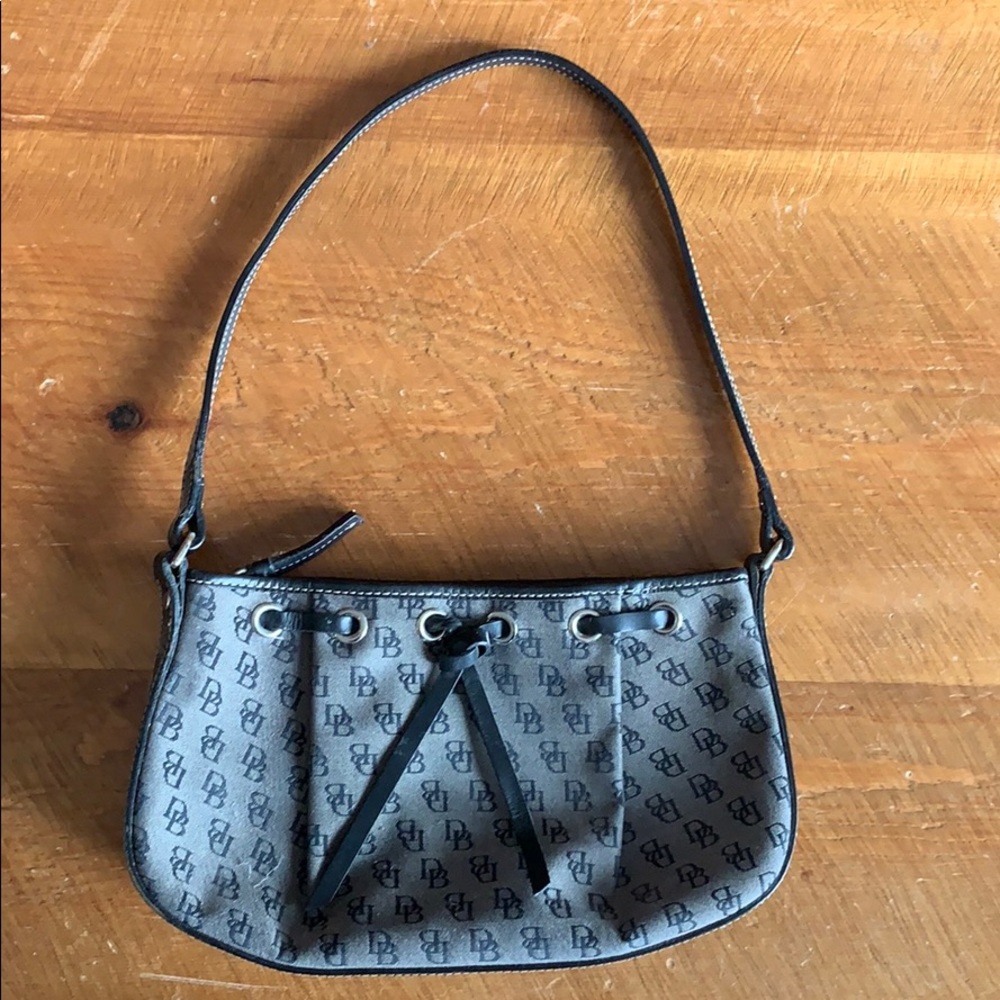 Vintage Dooney & Bourke black & gray shoul…